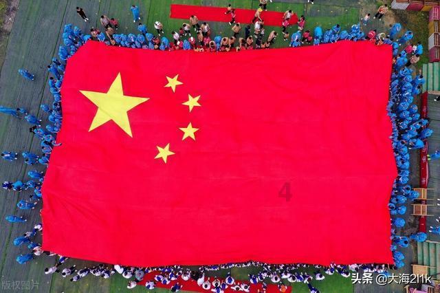 炎陵老人突发心梗 “空中120”紧急转运